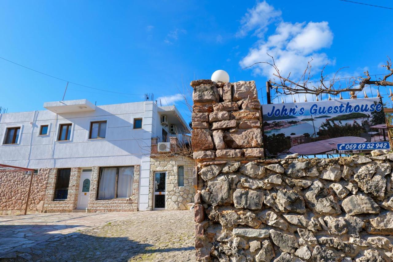 John'S Guesthouse Ксамил Экстерьер фото