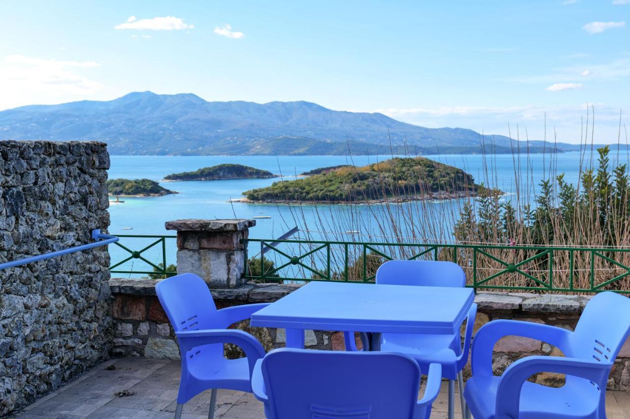 John'S Guesthouse Ксамил Экстерьер фото