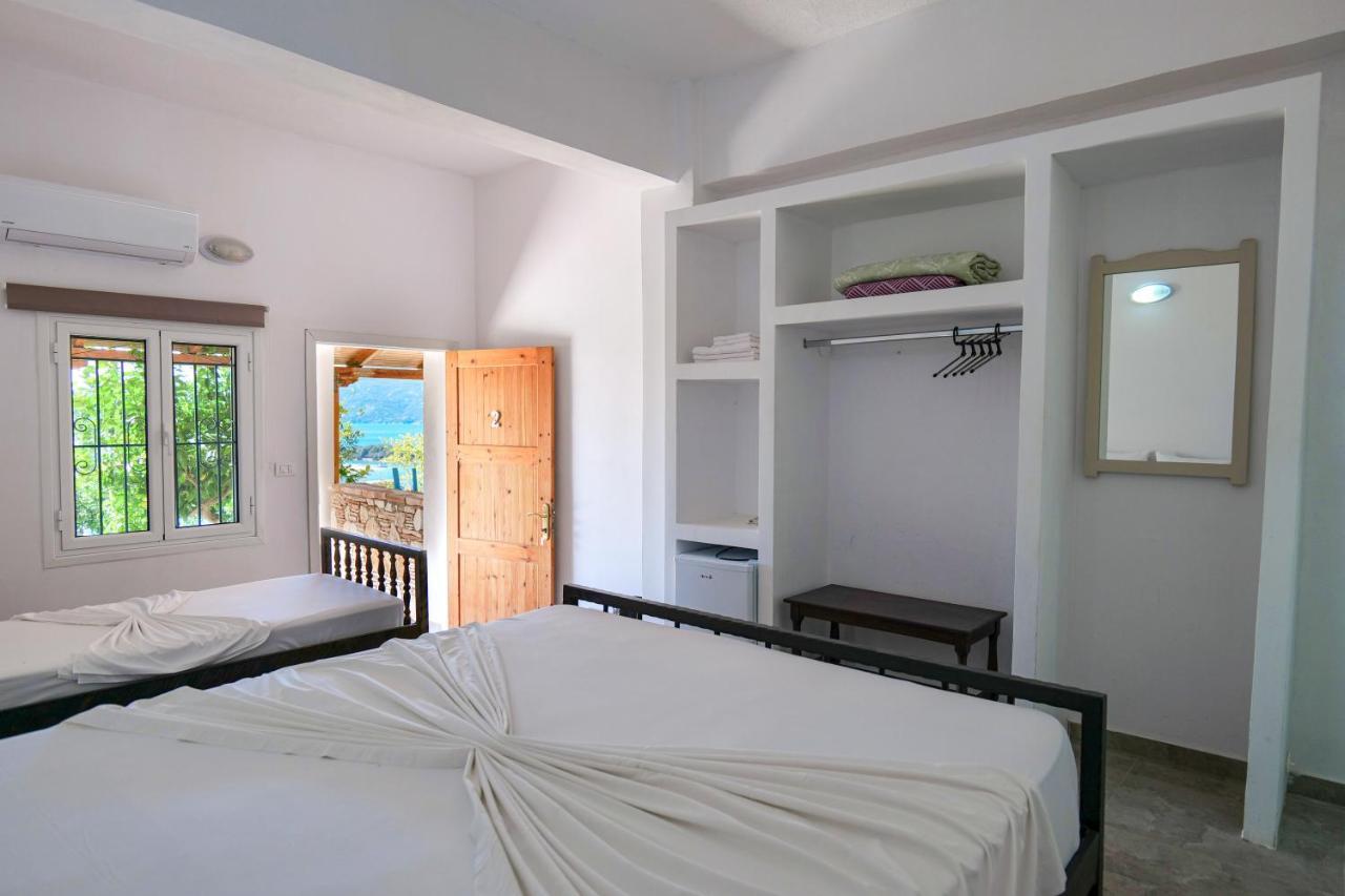 John'S Guesthouse Ксамил Экстерьер фото